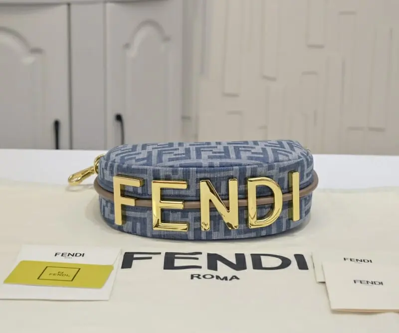 fendi aaa qualite mini sac a main pour femme s_12233033